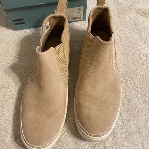 Toms Suede Booties